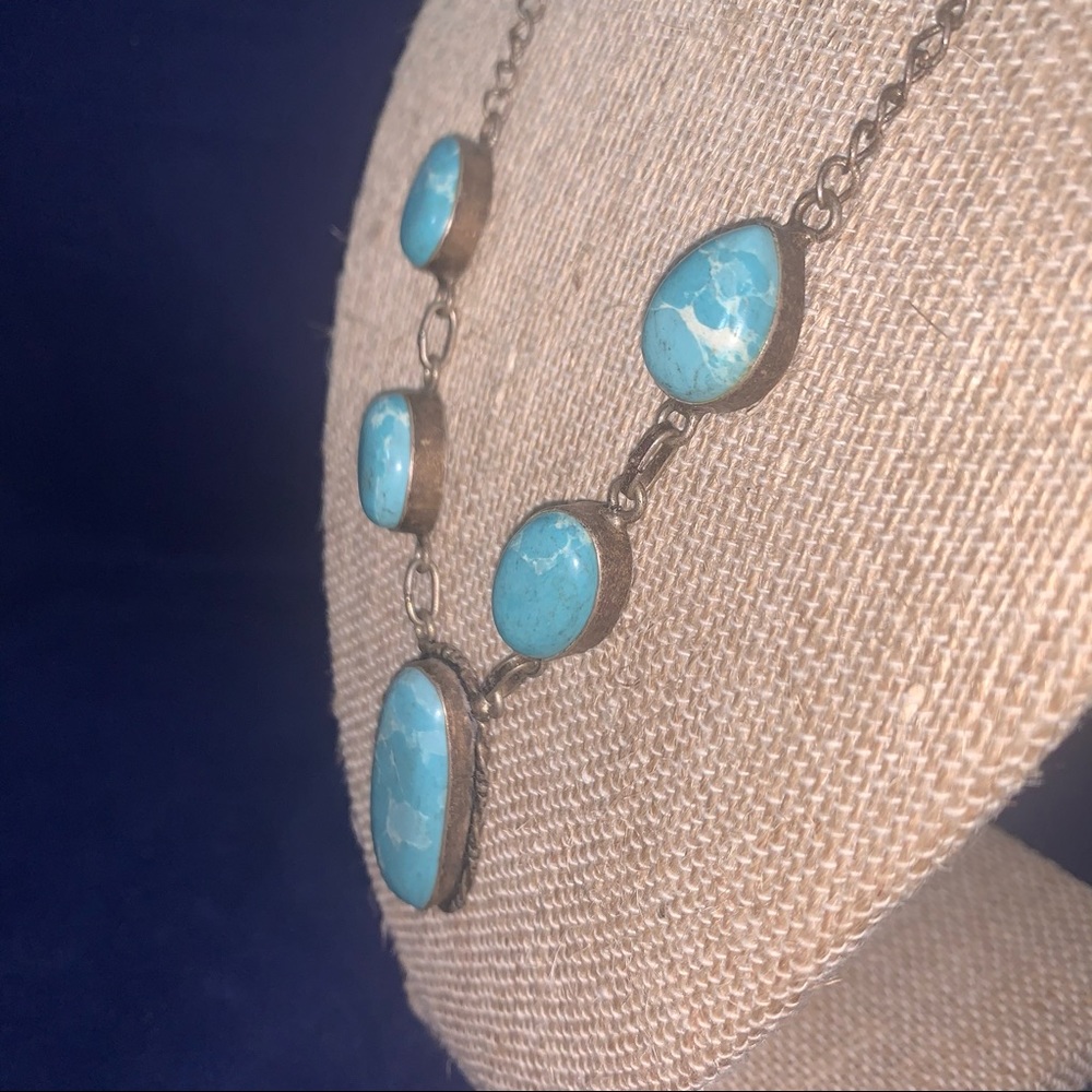 Ladies vintage necklace
